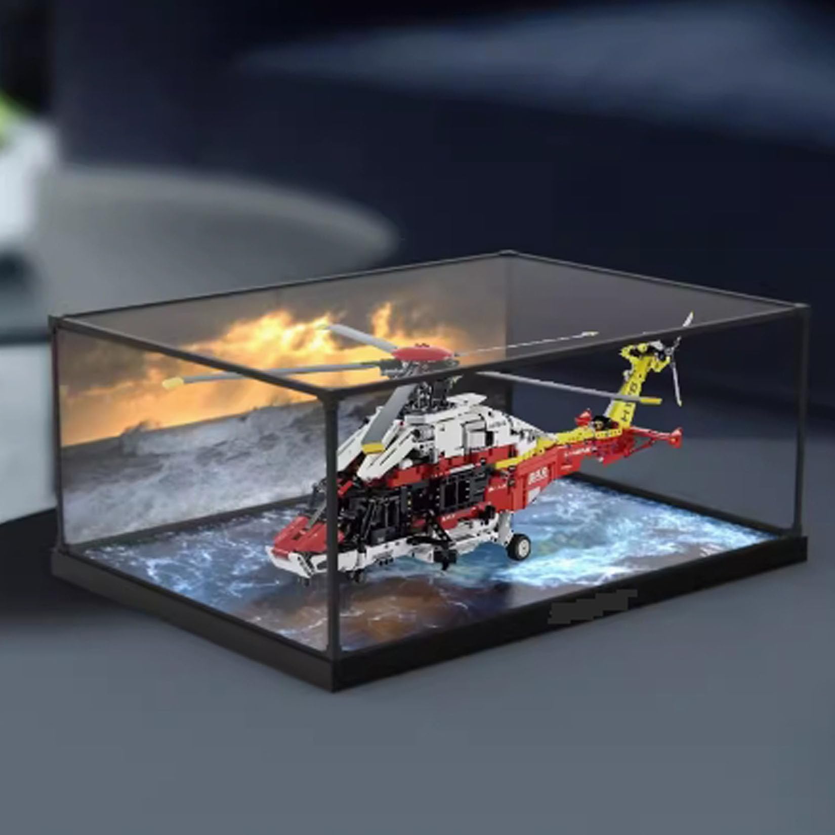 Amazon.com: HAIWENFEIQI Acrylic Display Case for Lego，42145 H175